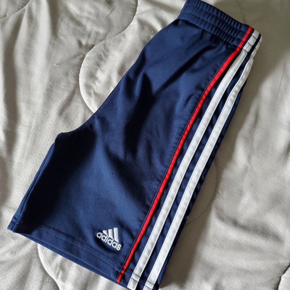 Adidas ¤ Shorts ¤ Kids ¤ Size 5